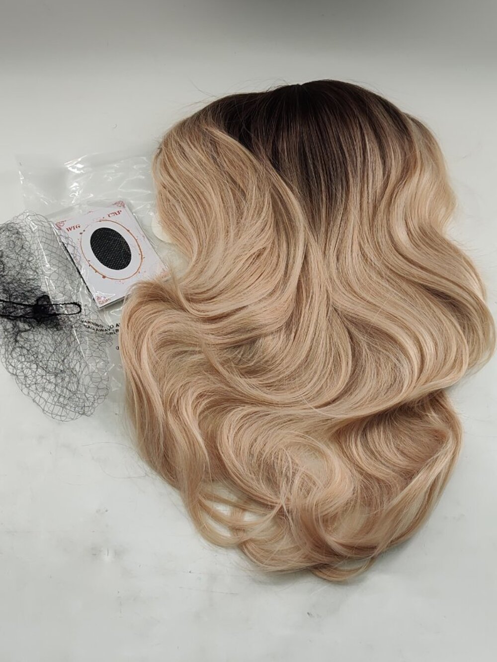Blonde Wig W/Dark Roots 26inch Long Wavy                       PA#646-PA#651@CMK